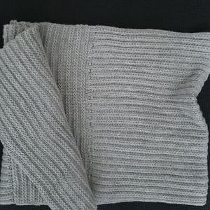 Banana Republic Gray Chunky Infinity Scarf